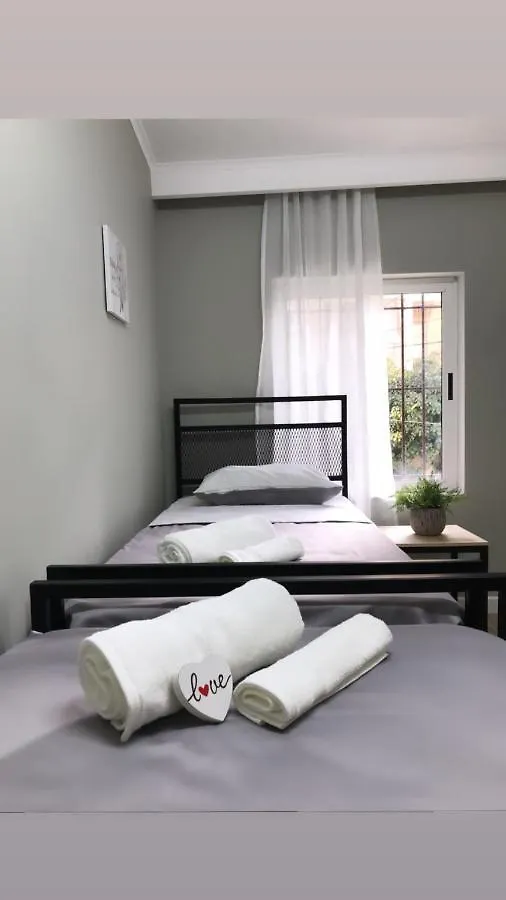 Ola Bicycle Apartament Tirana 0*,  Albanien